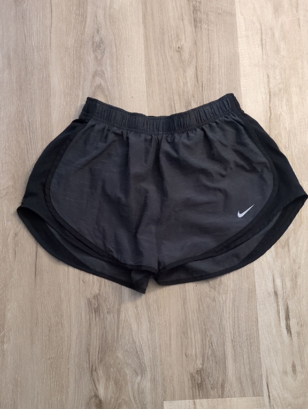 Nike Women's Heathered Black Athletic Running Shorts